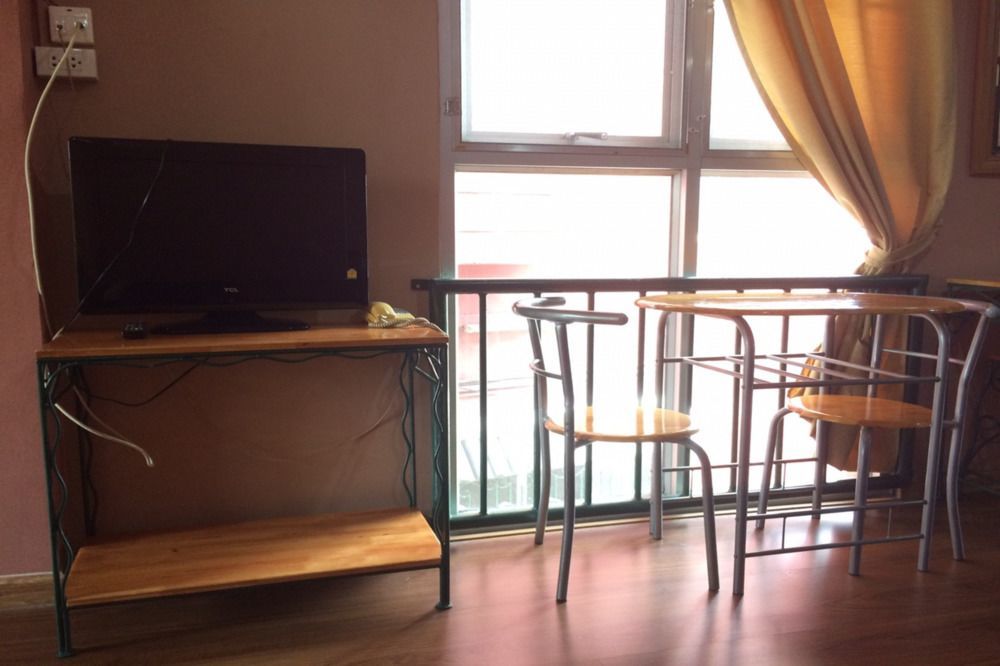 Baankhunmae Apartment Bangkok Kültér fotó
