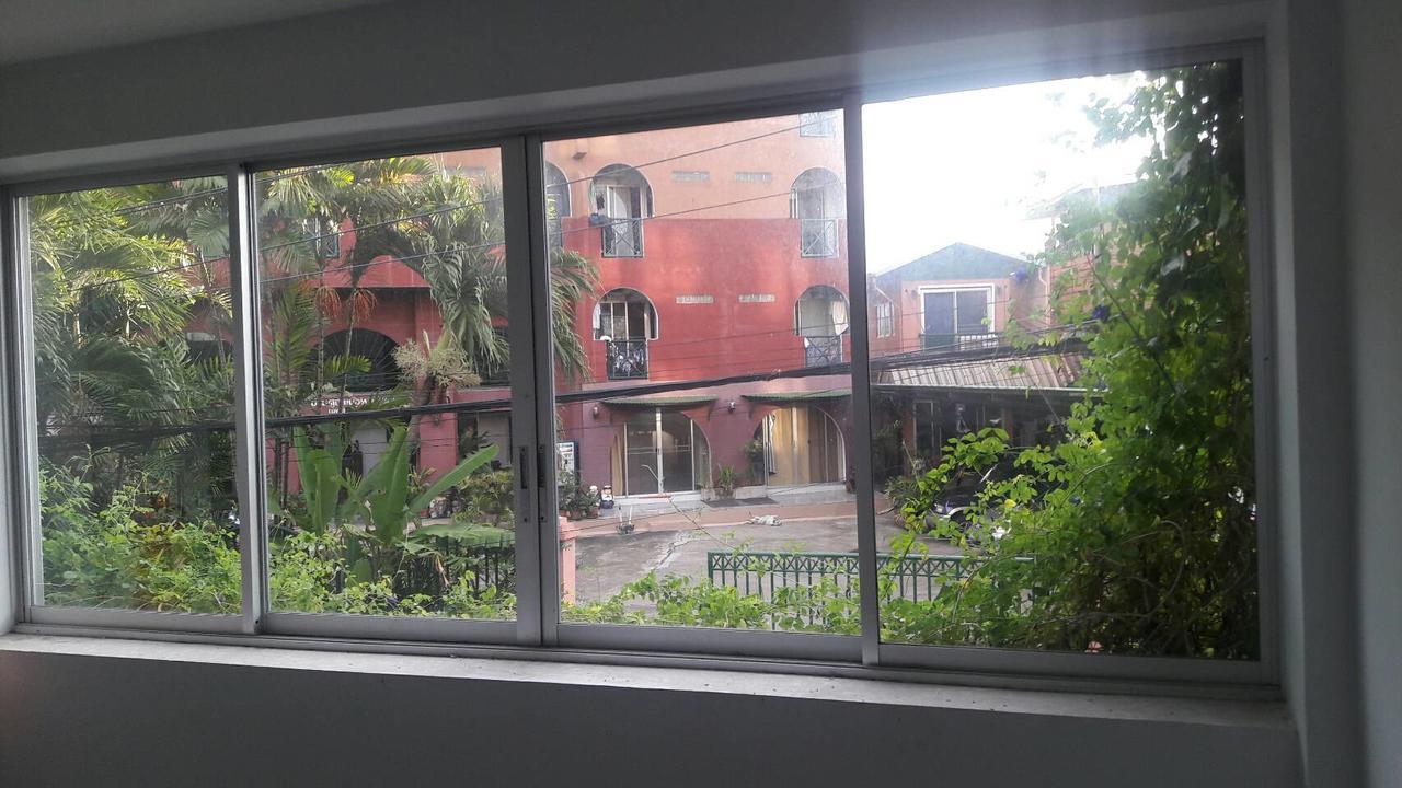 Baankhunmae Apartment Bangkok Kültér fotó